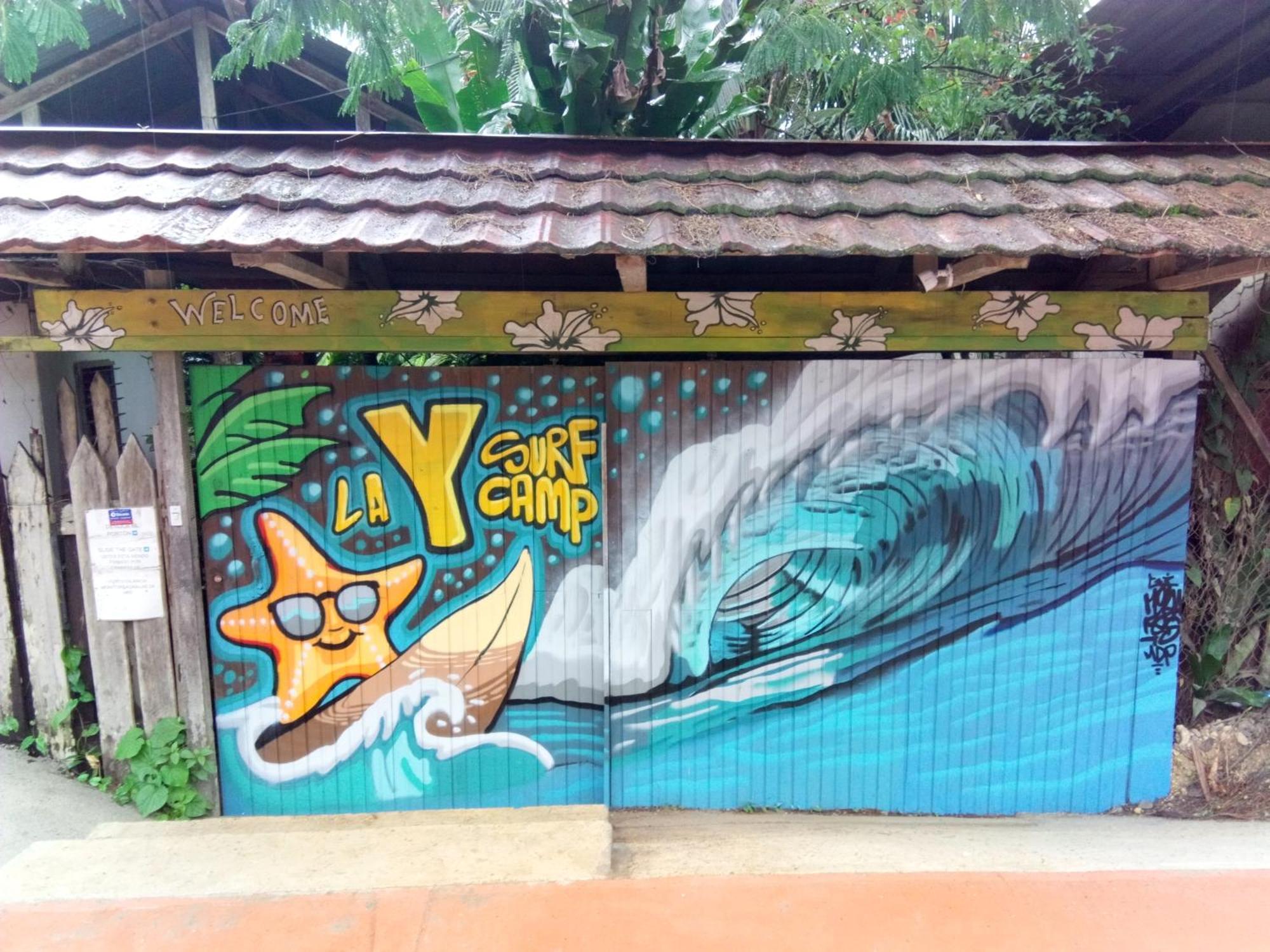 La Y Surf Camp Hotel Bocas Town Kültér fotó
